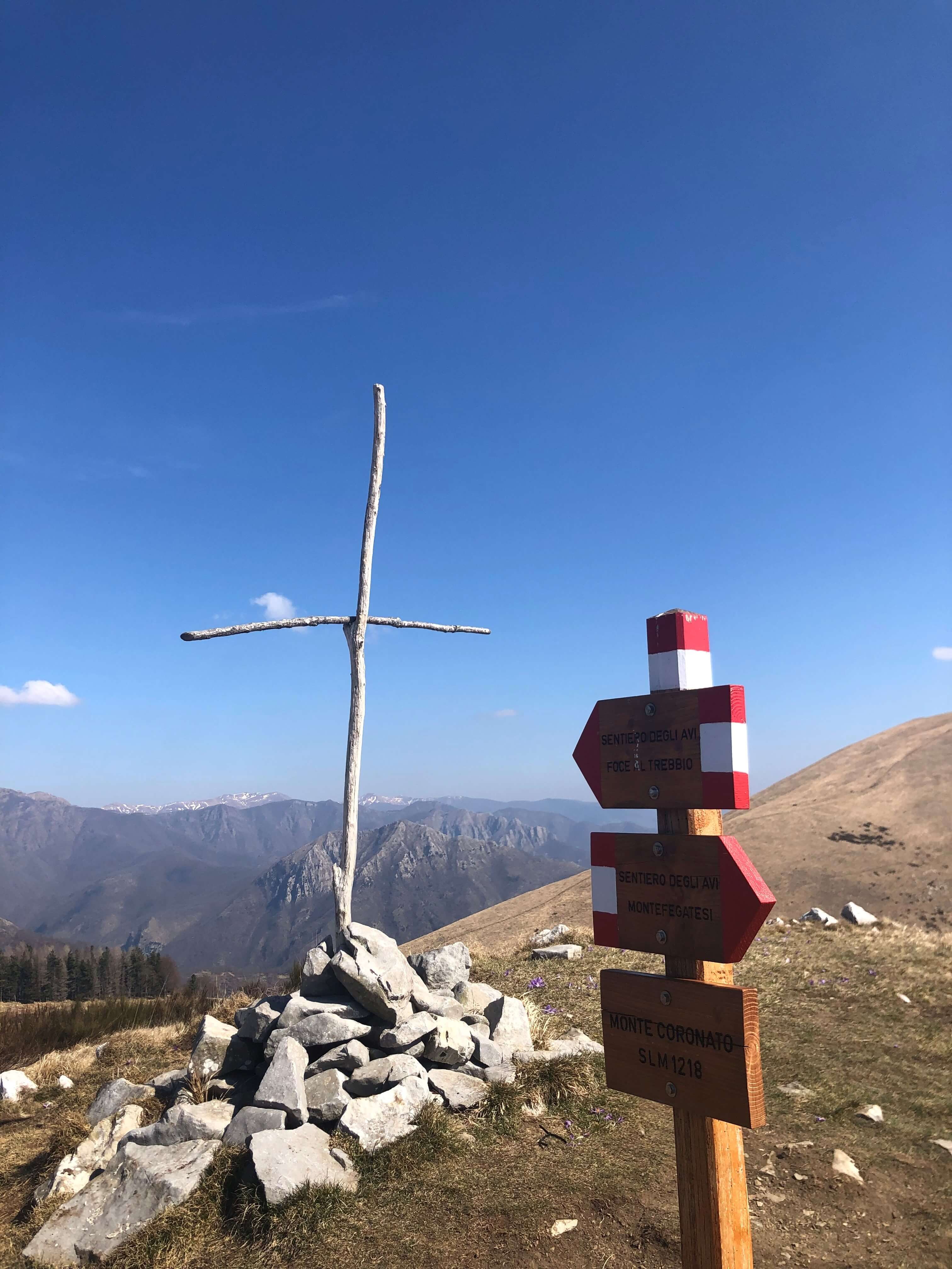 top of a mountain in montefegatesi